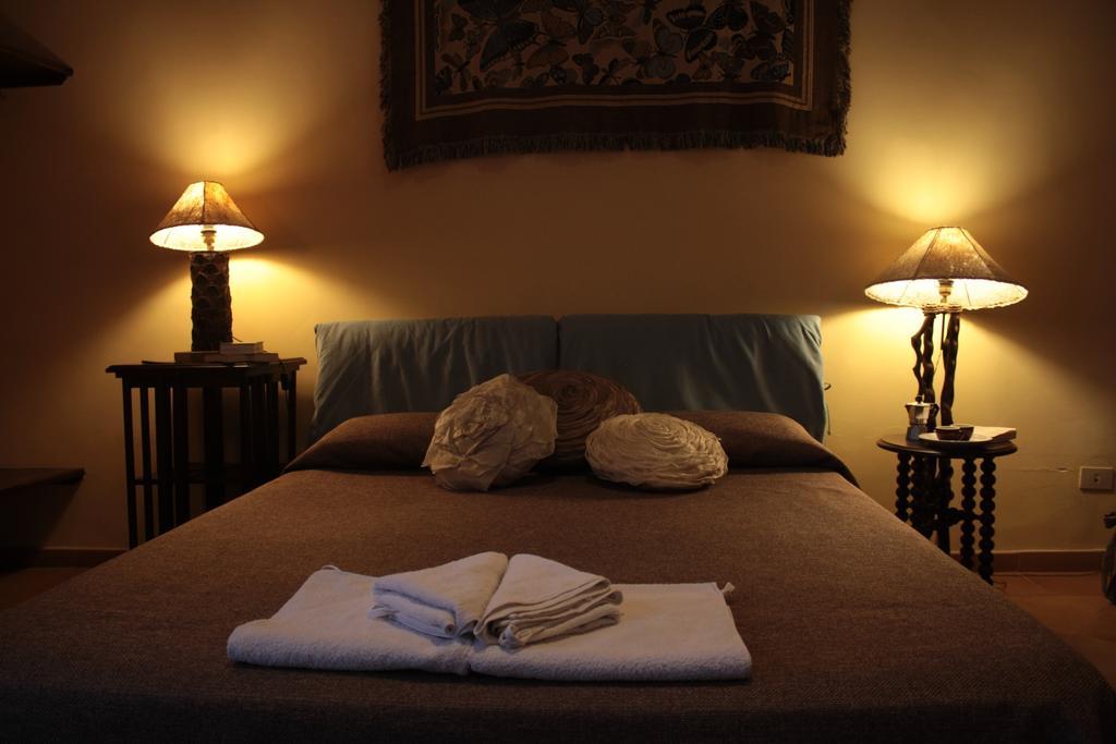 Dimora Dei Giganti Bed & Breakfast Napoli Ngoại thất bức ảnh