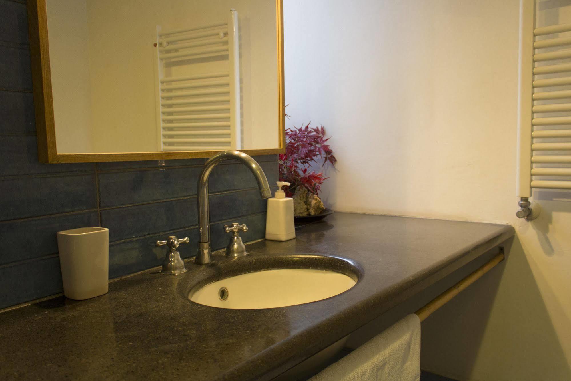 Dimora Dei Giganti Bed & Breakfast Napoli Ngoại thất bức ảnh