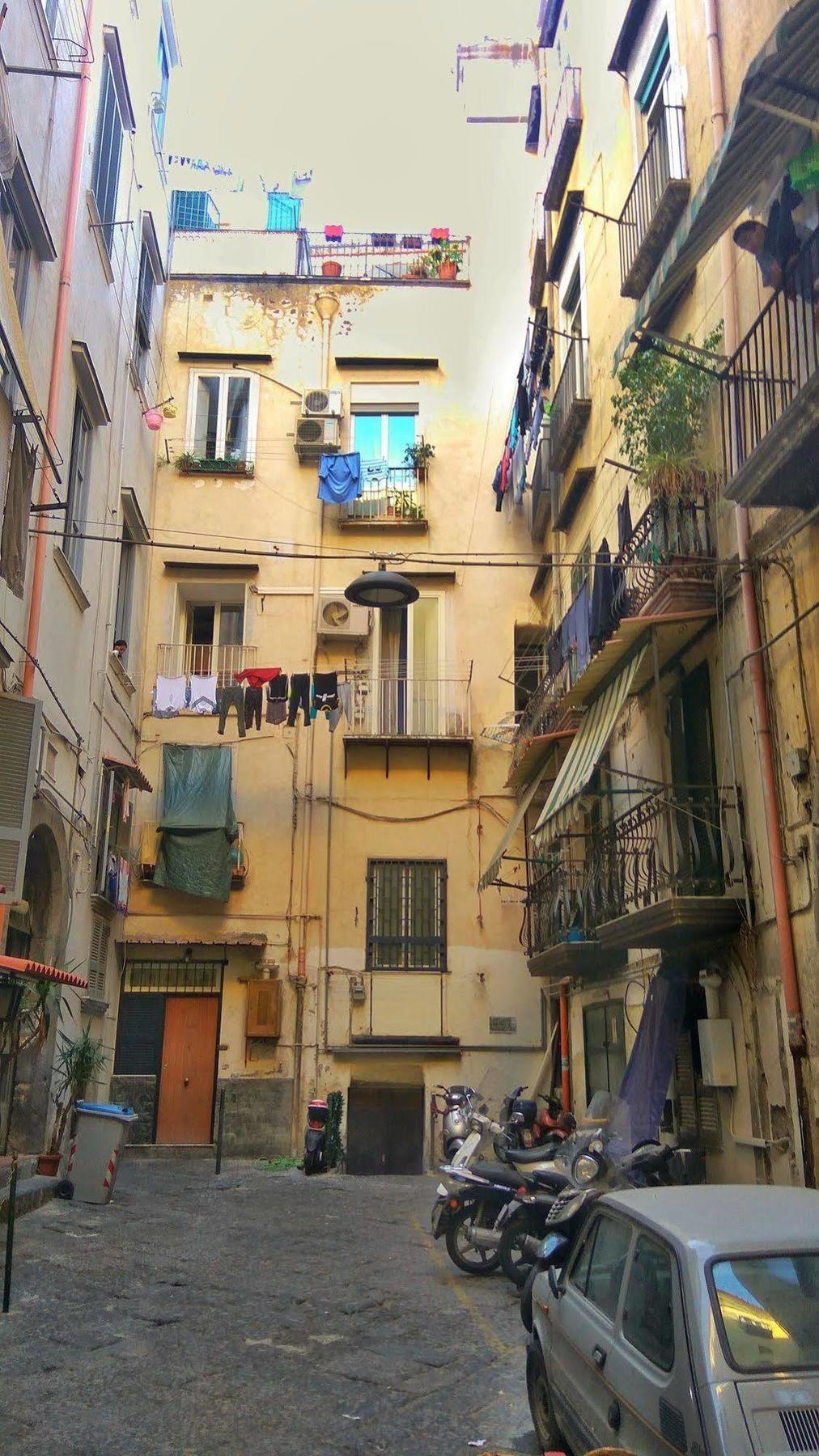 Dimora Dei Giganti Bed & Breakfast Napoli Ngoại thất bức ảnh