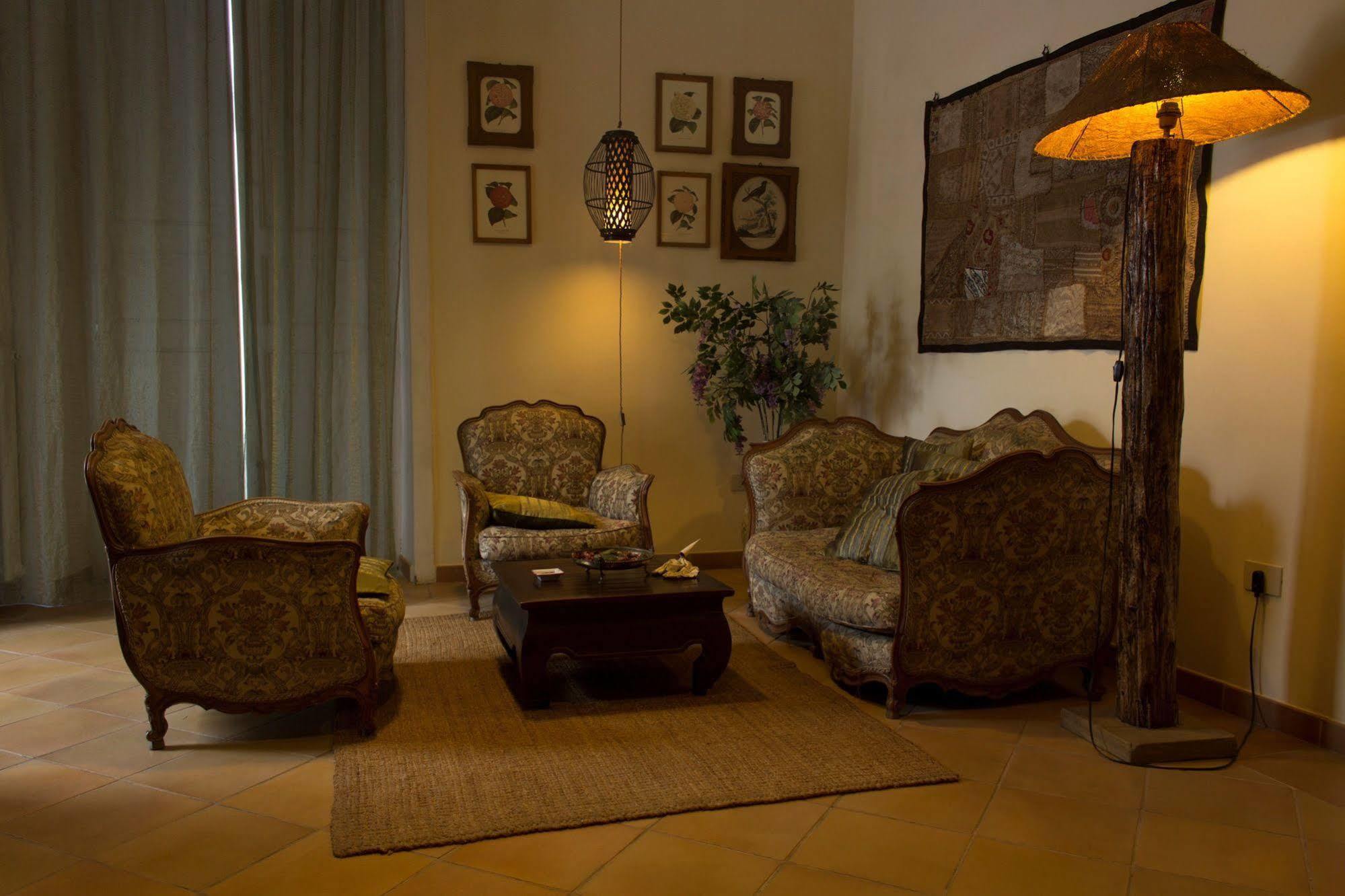 Dimora Dei Giganti Bed & Breakfast Napoli Ngoại thất bức ảnh